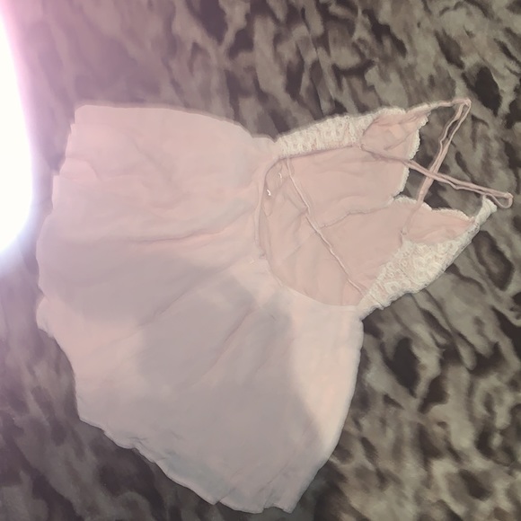 Light pink open back romper - Picture 2 of 3